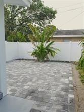 2408 NE 4th Street