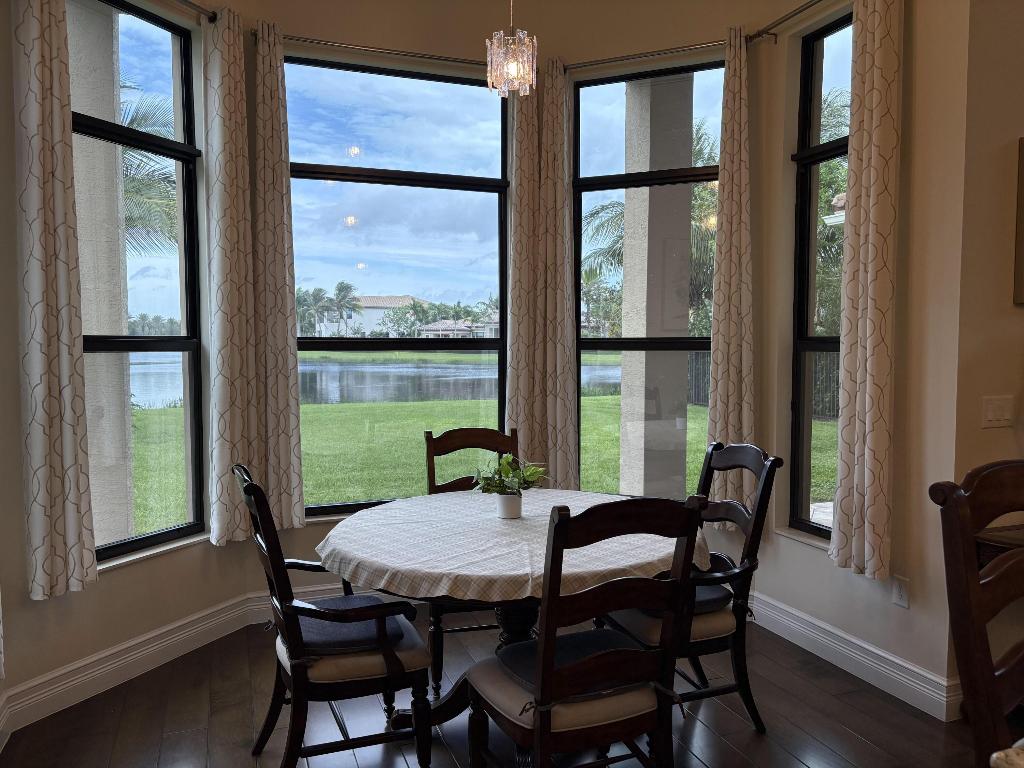 SEVEN BRIDGES - Residential Lease