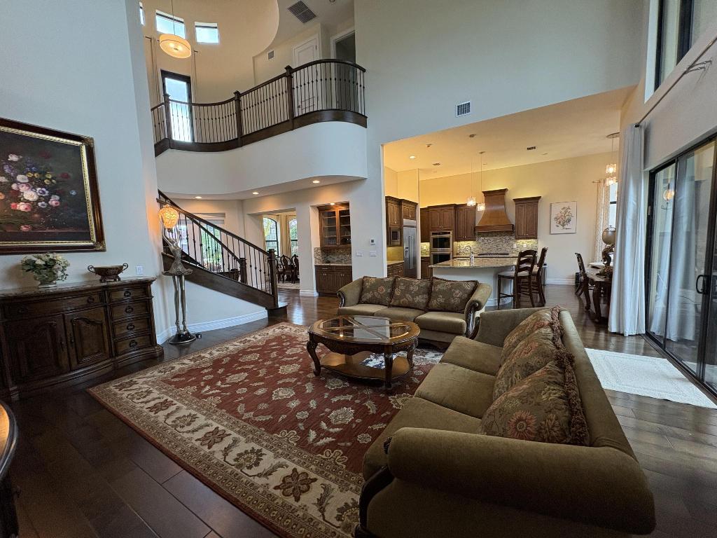 SEVEN BRIDGES - Residential Lease