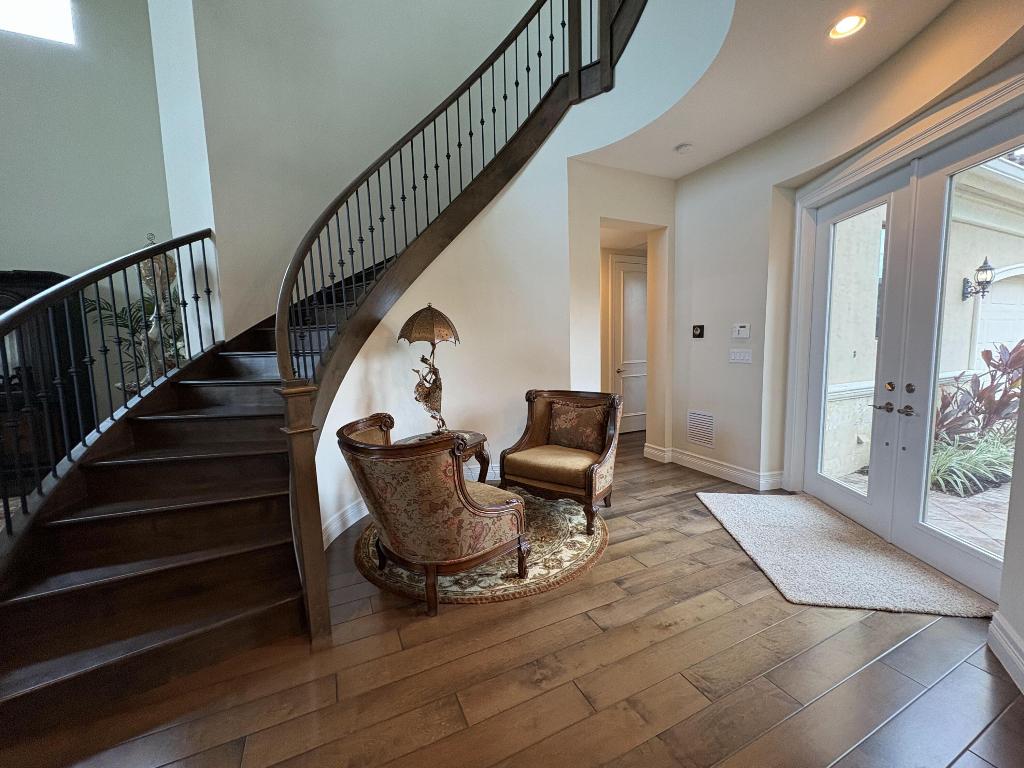 SEVEN BRIDGES - Residential Lease