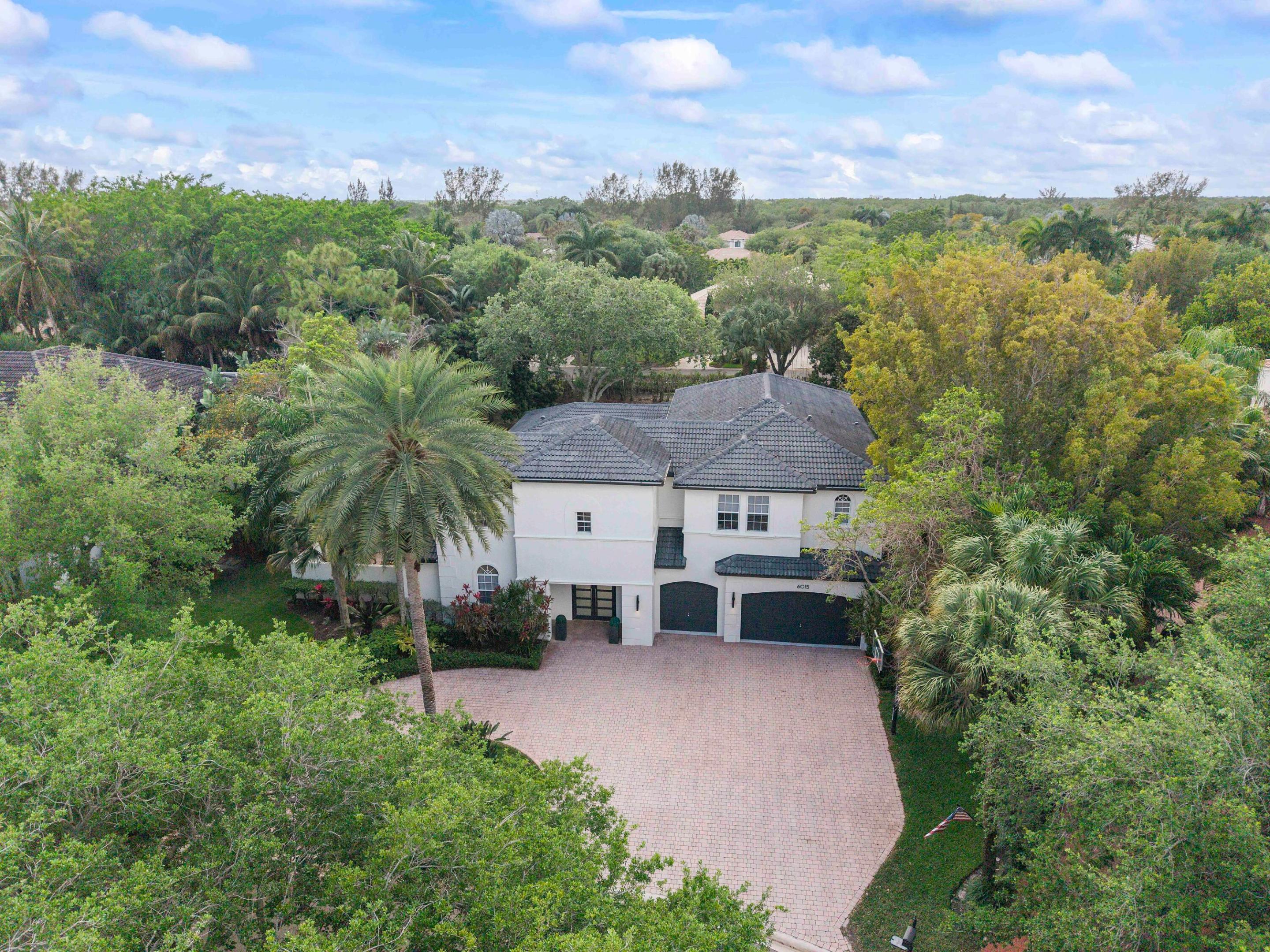 IN THE PINES - Residential