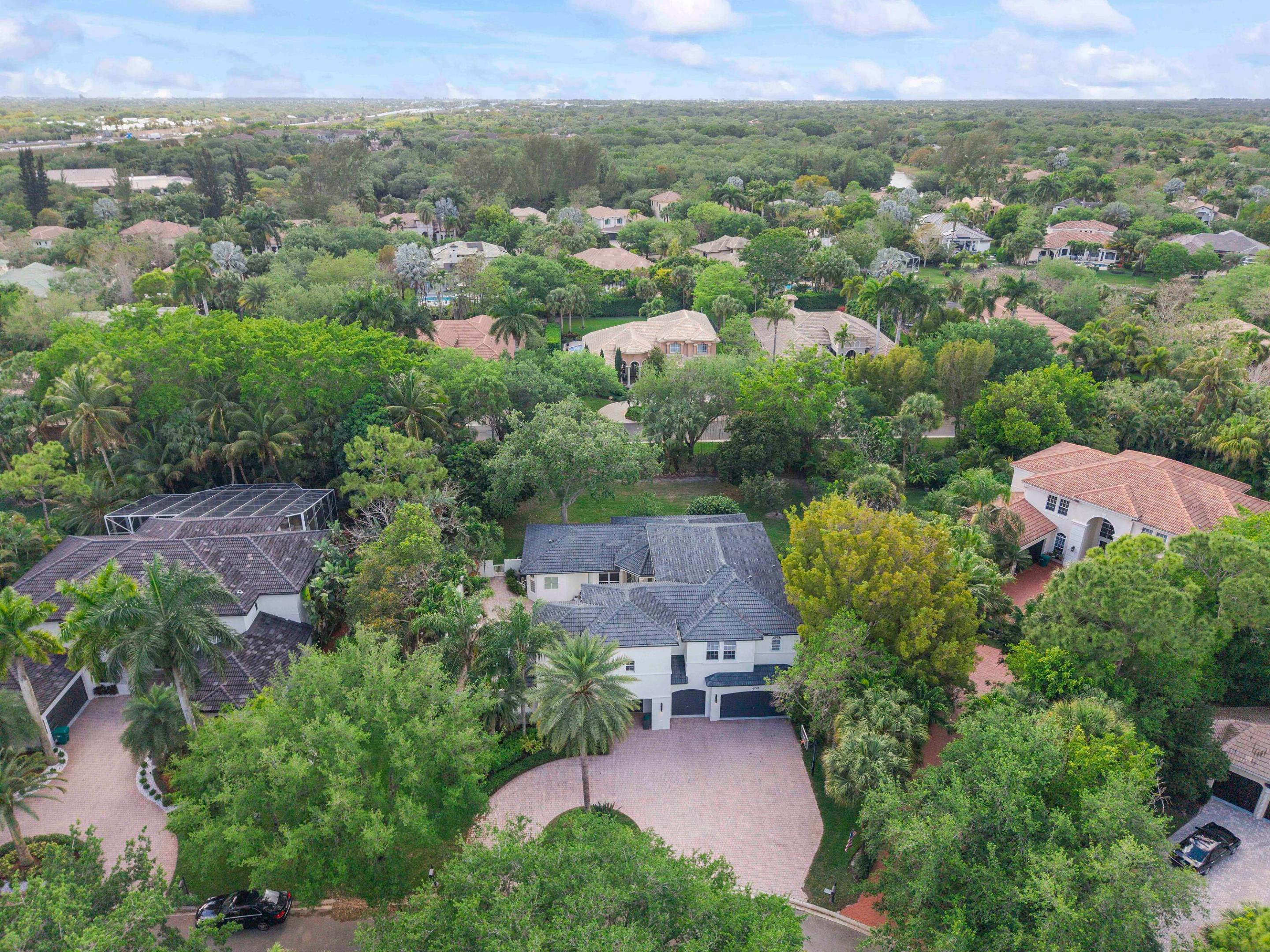 IN THE PINES - Residential