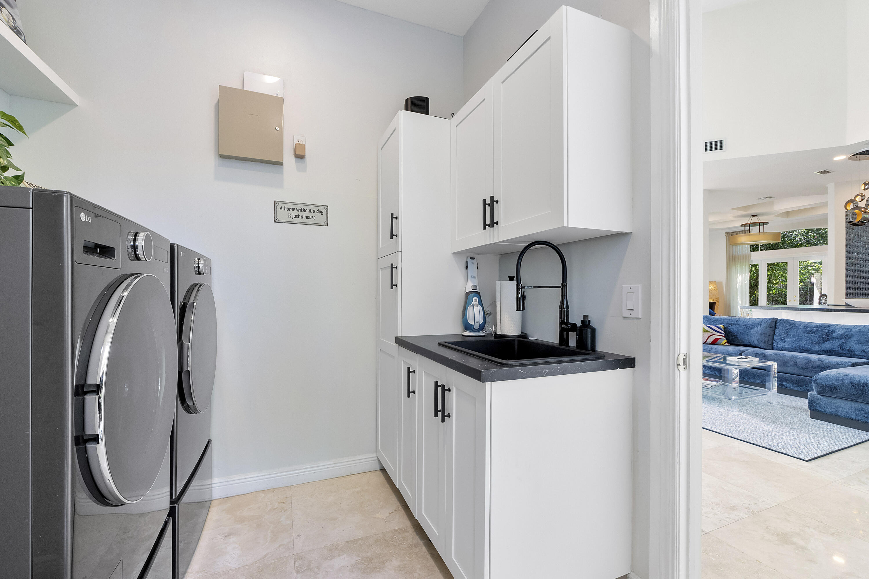 IN THE PINES - Residential