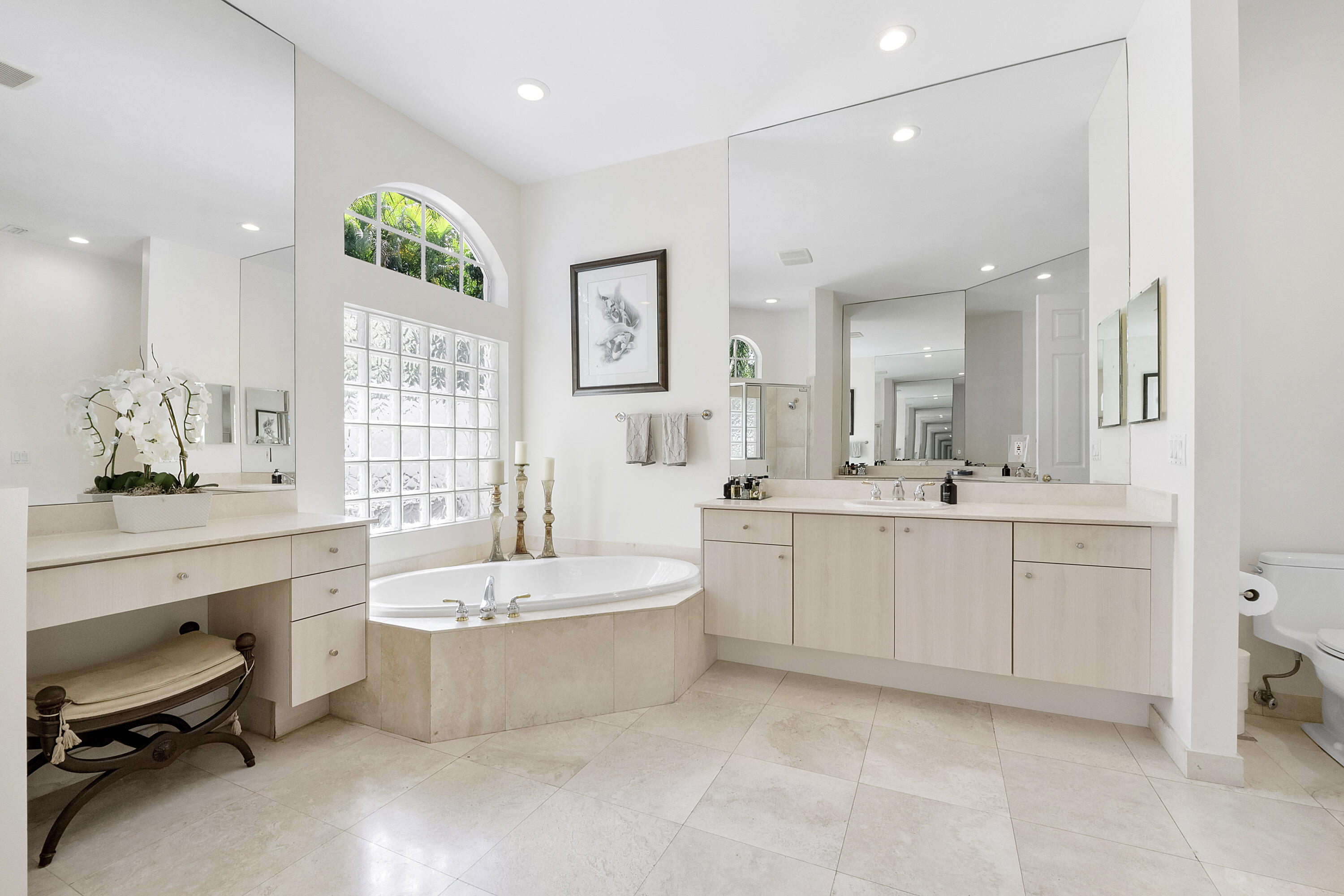 IN THE PINES - Residential