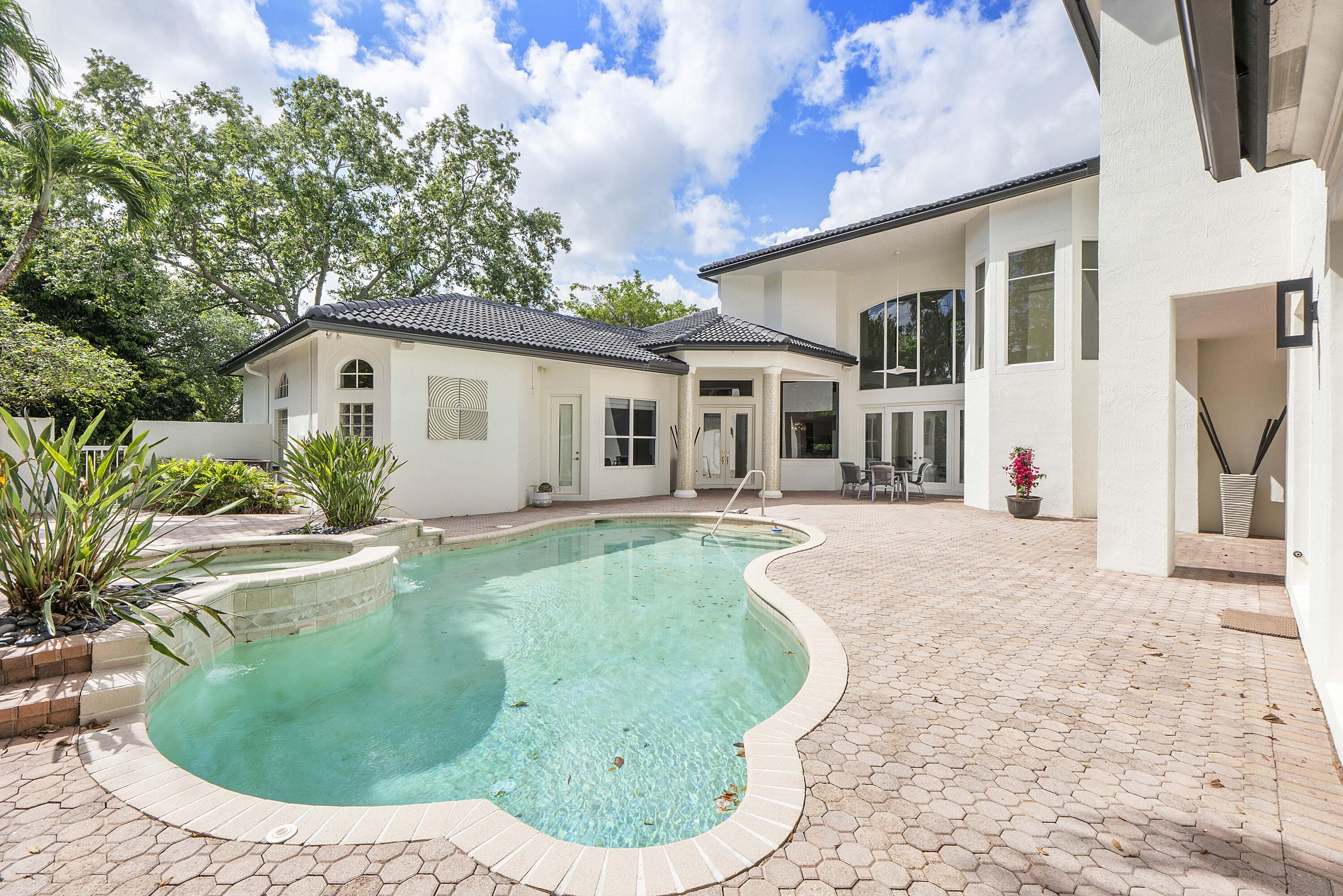 IN THE PINES - Residential