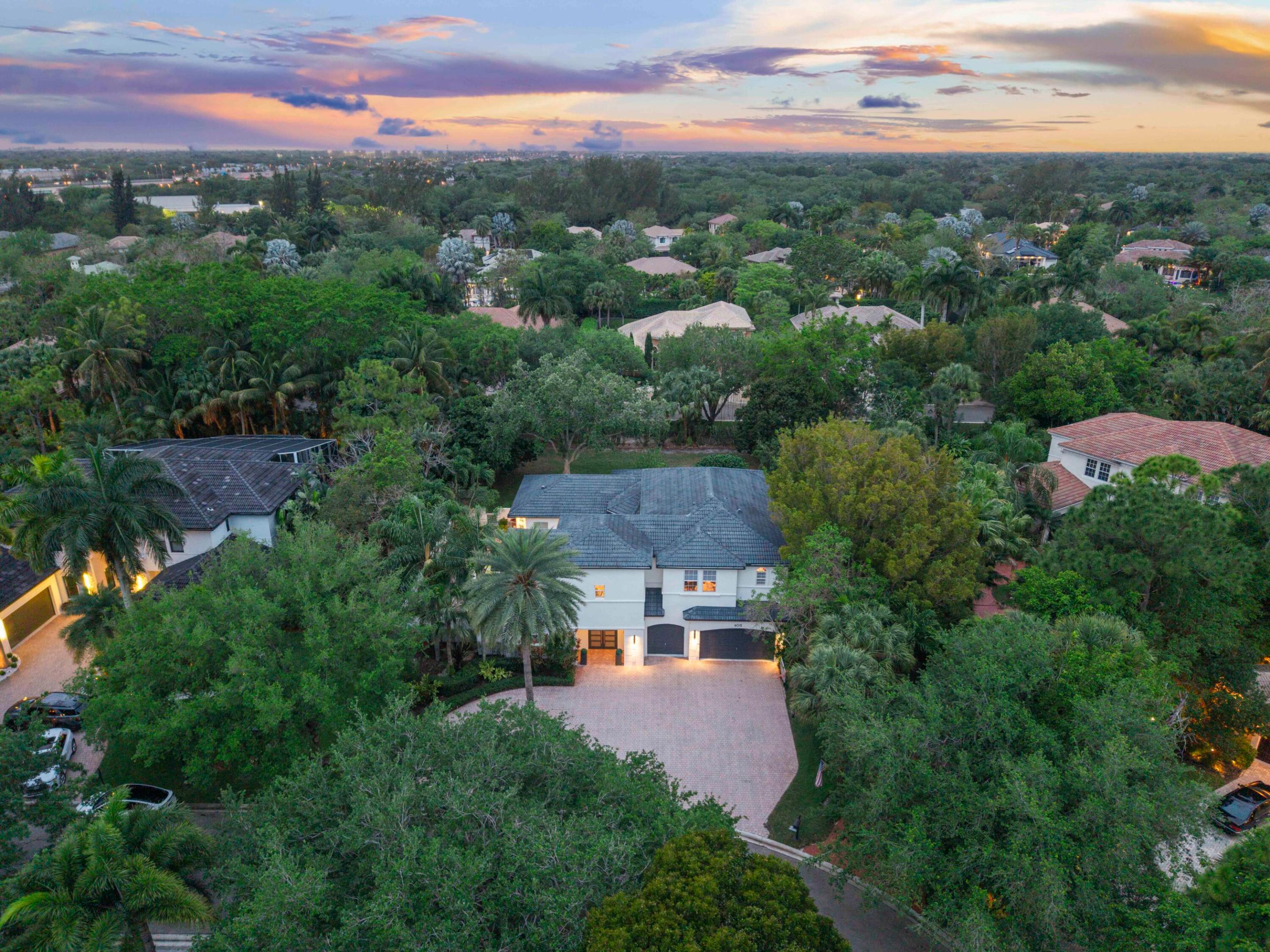 IN THE PINES - Residential