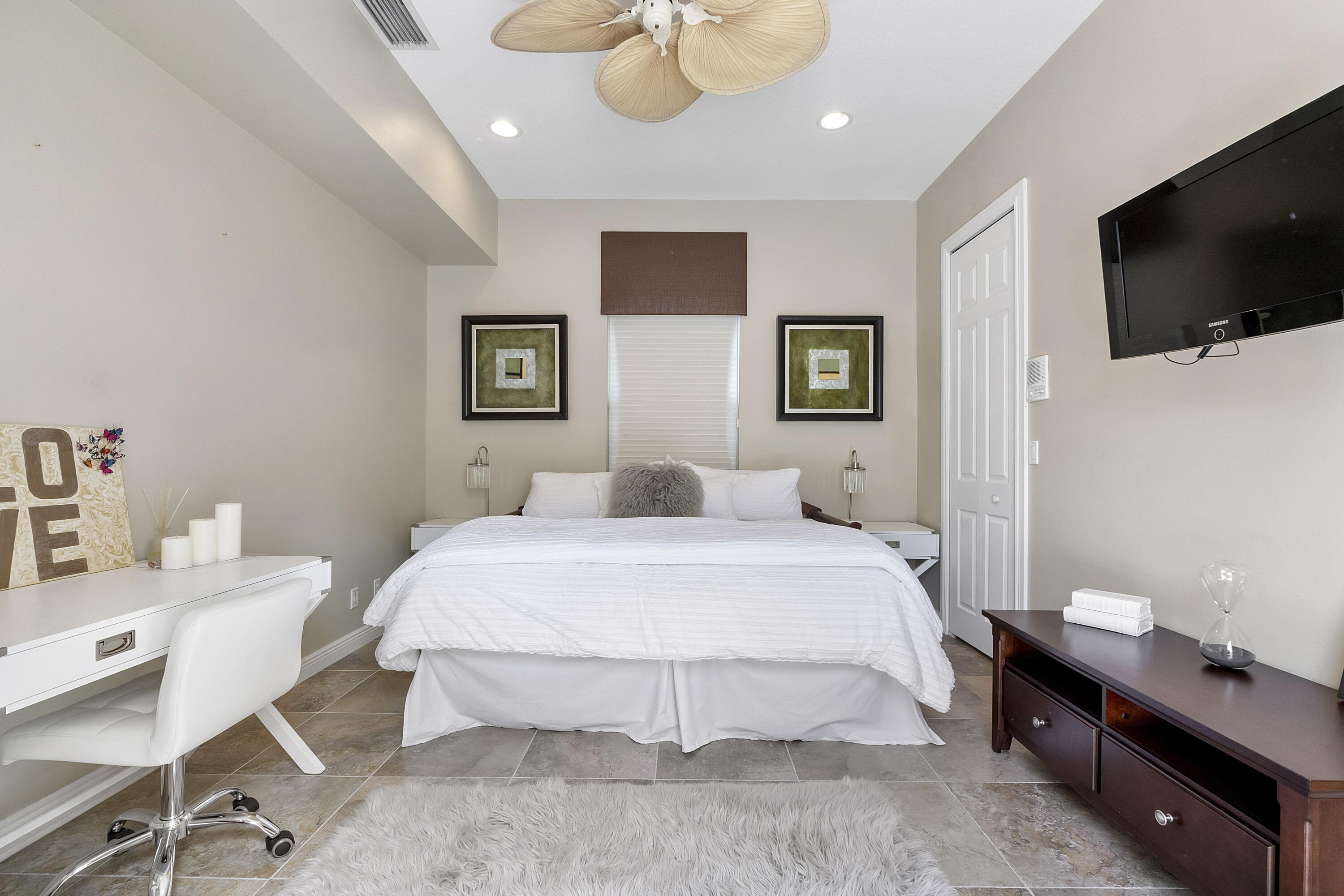 IN THE PINES - Residential