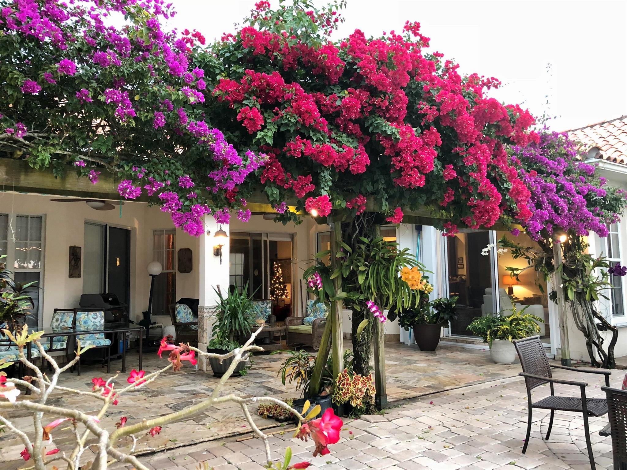 RIVERWALK - Residential