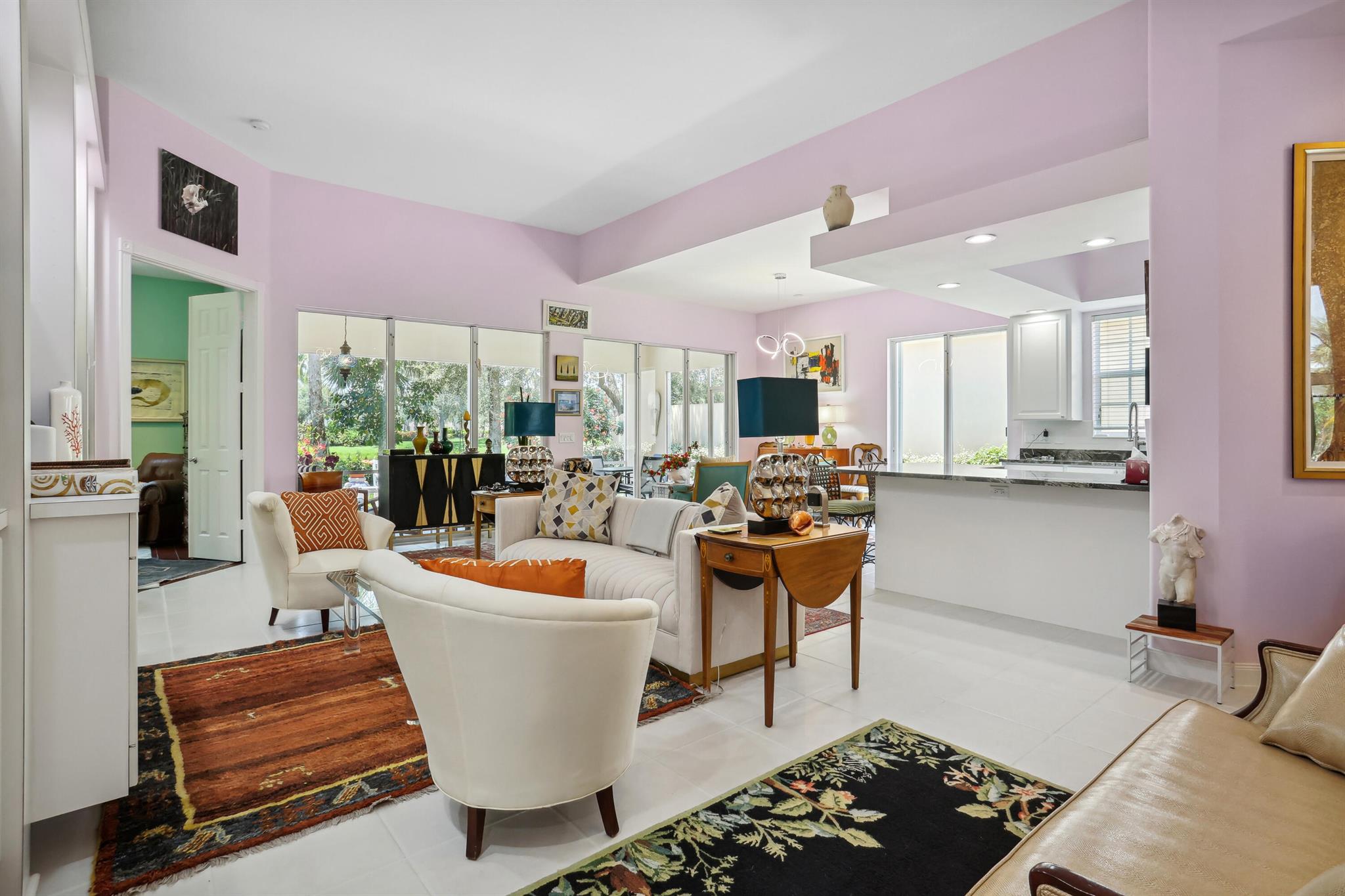 RIVERWALK - Residential