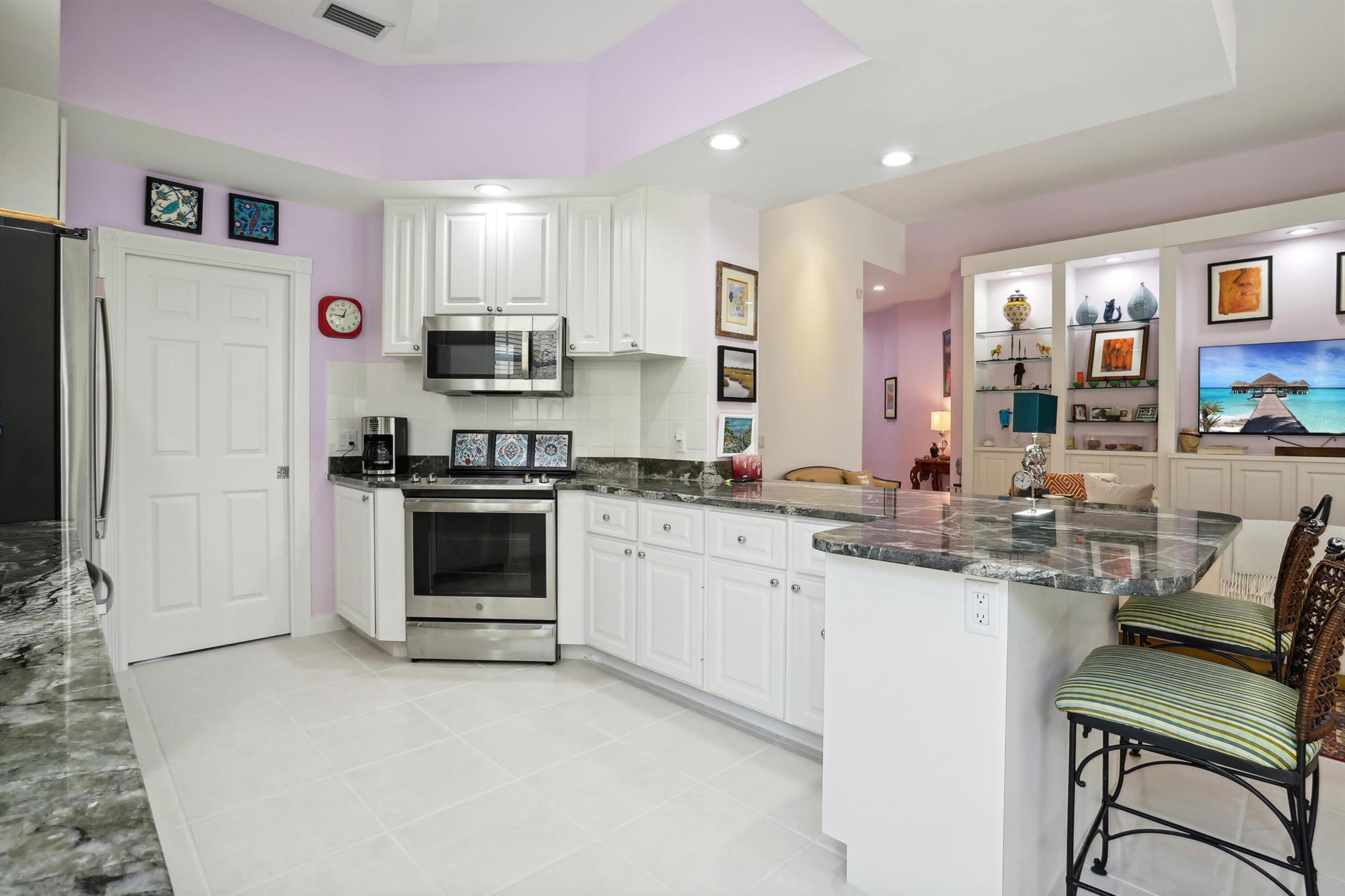 RIVERWALK - Residential