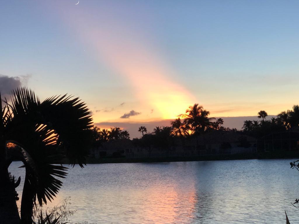 RIVERWALK - Residential