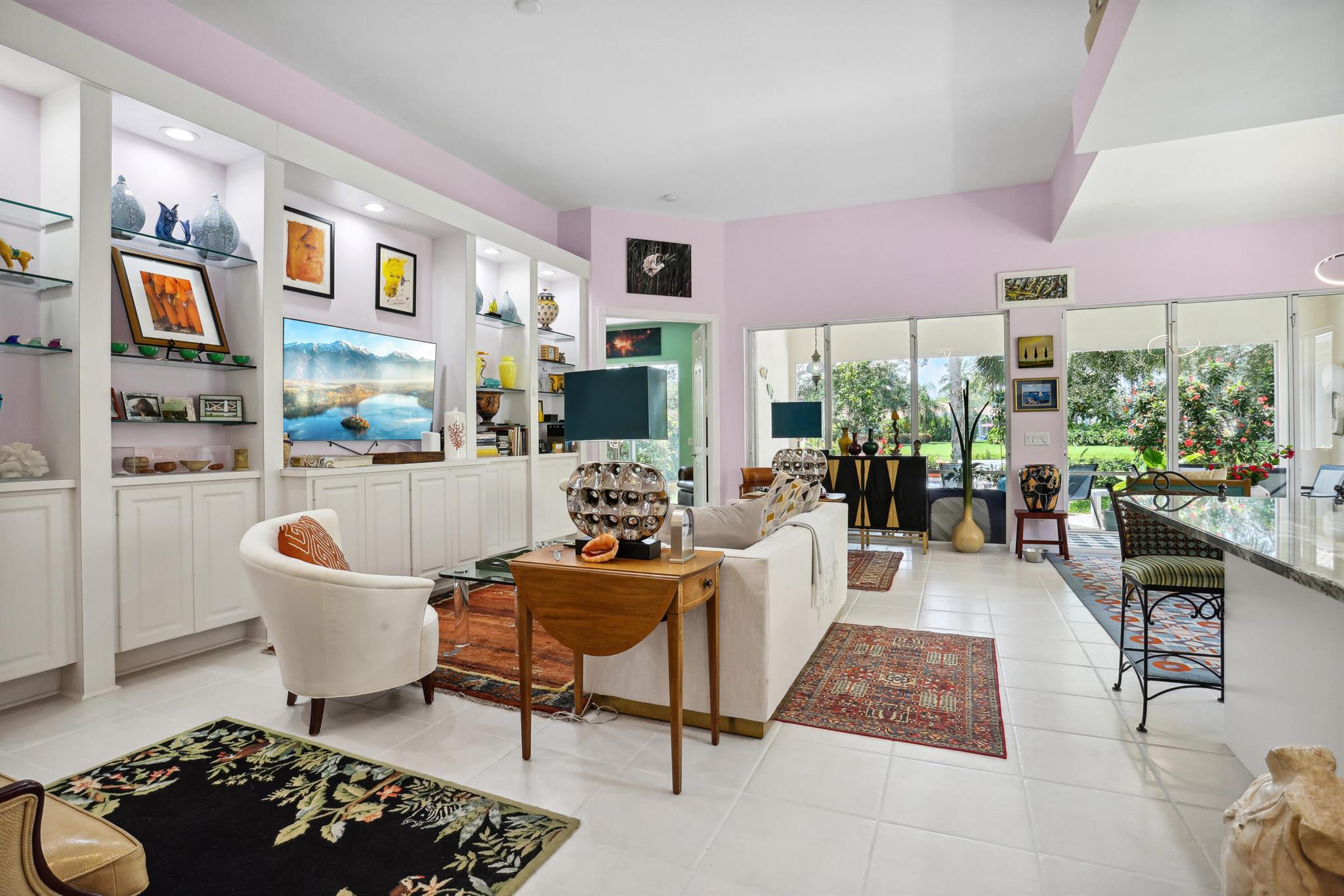 RIVERWALK - Residential