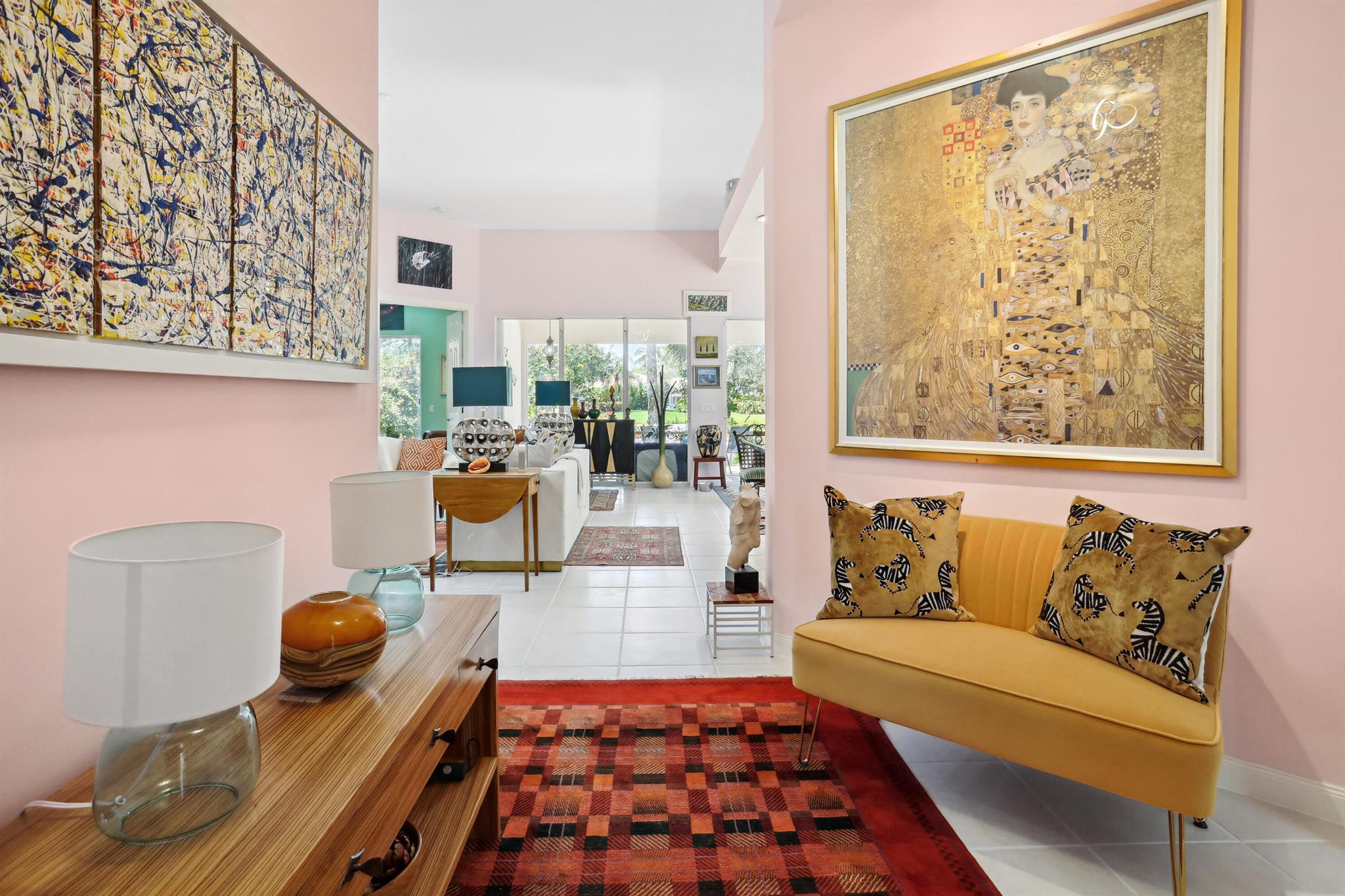 RIVERWALK - Residential