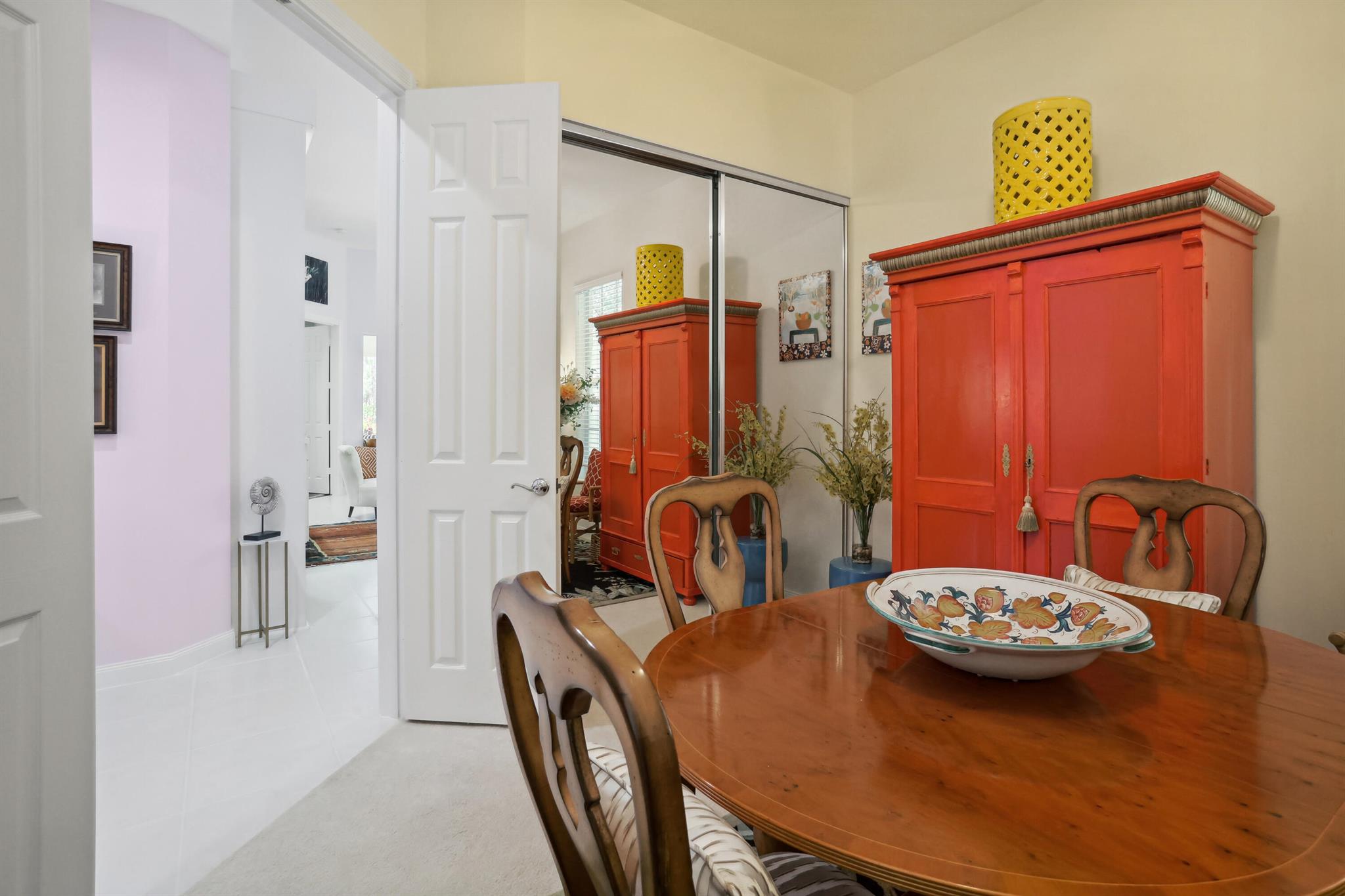 RIVERWALK - Residential