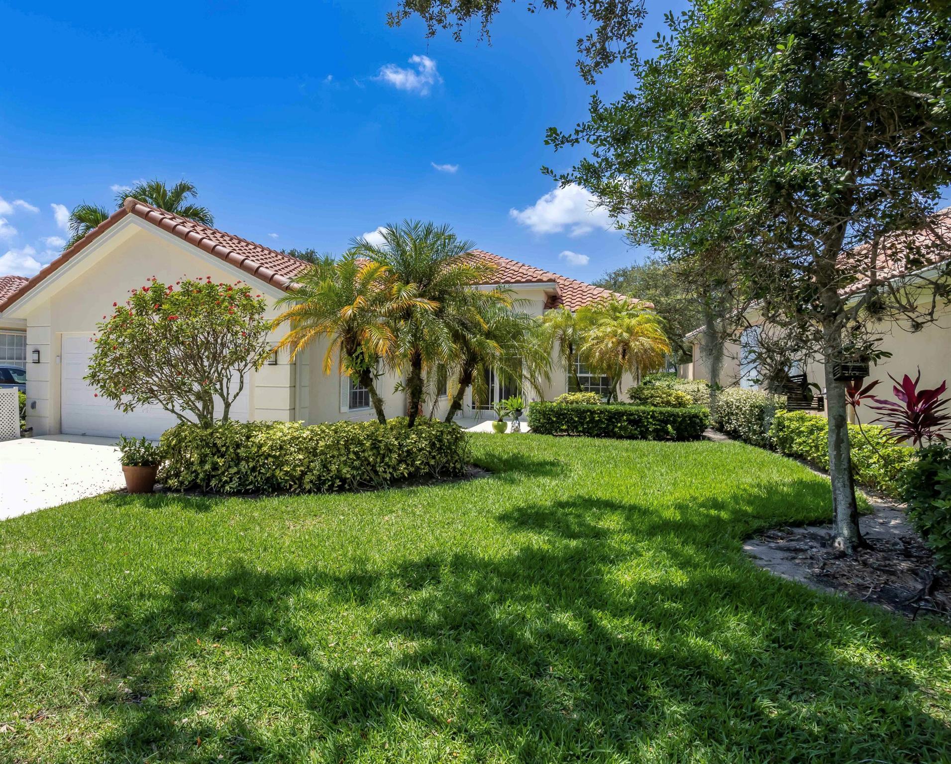 RIVERWALK - Residential