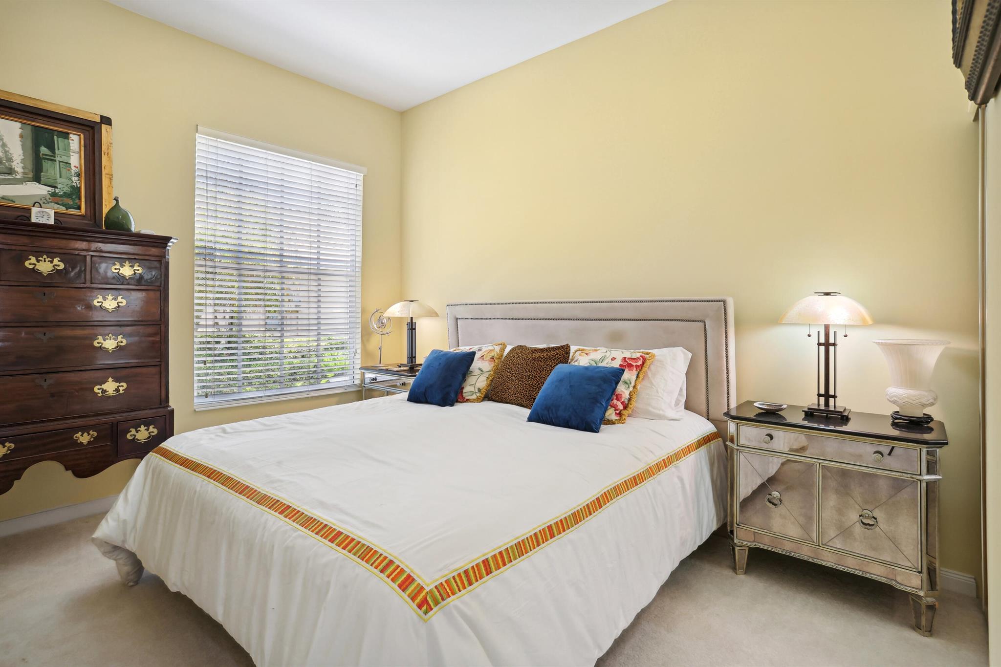 RIVERWALK - Residential