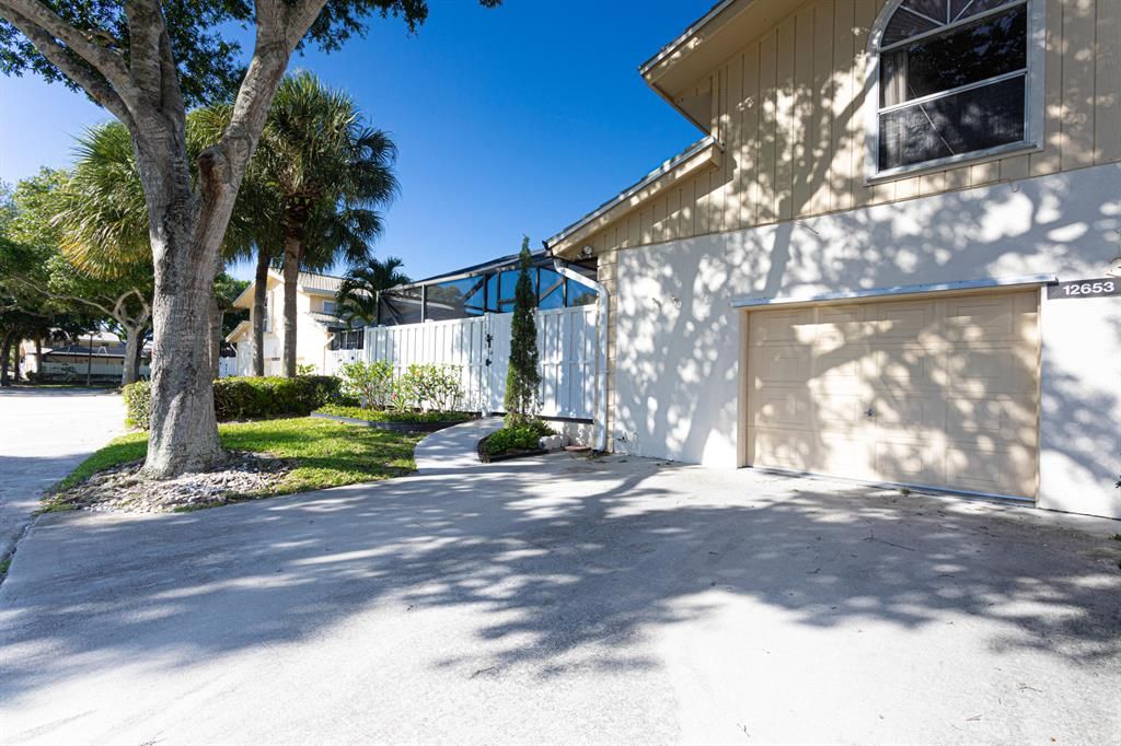 Photo of 12653 Woodmill Drive, Palm Beach Gardens, FL 33418 (MLS # R10887884)
