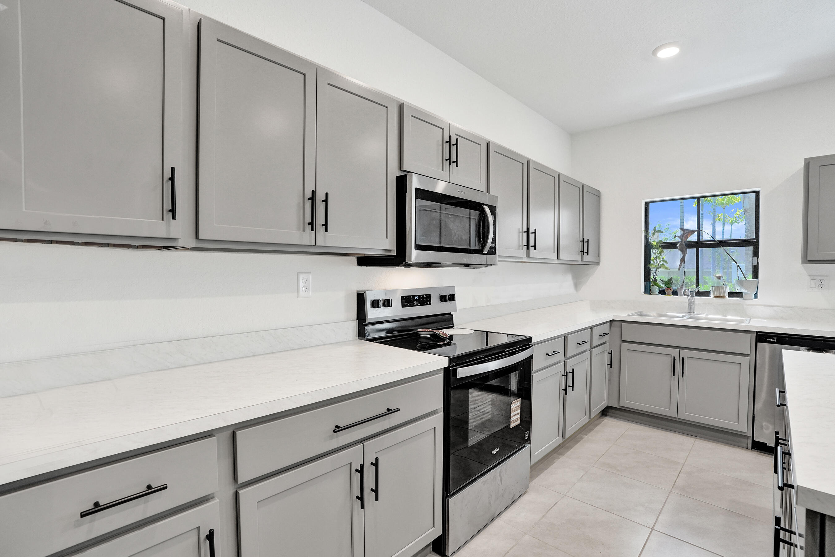 HIGHLAND OAKS - Residential