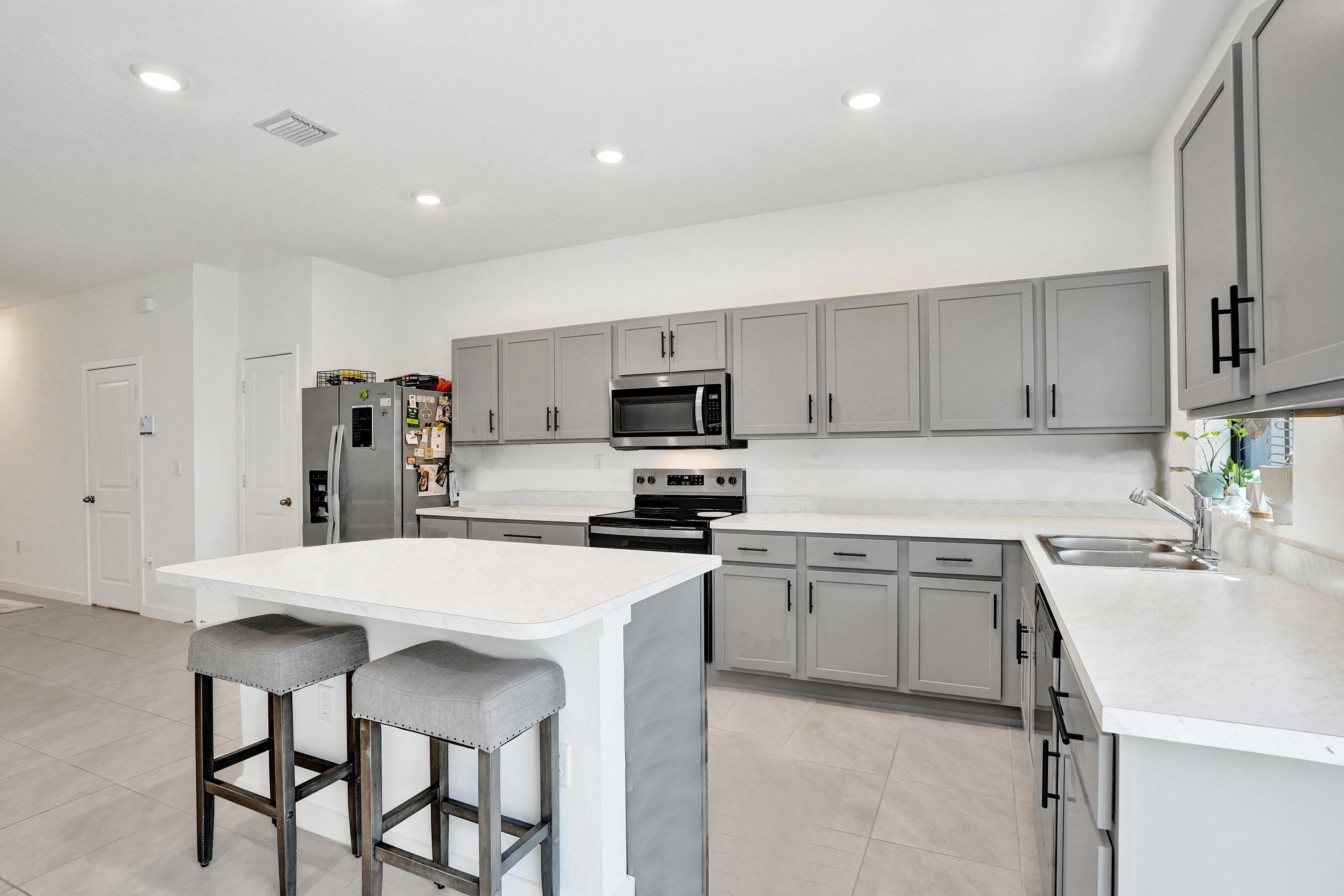HIGHLAND OAKS - Residential