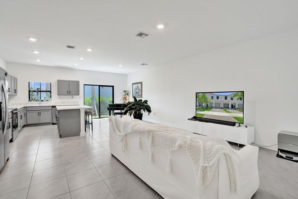 Photo of 975 NW 3rd Terrace, Pompano Beach, FL 33060 (MLS # B26027056)