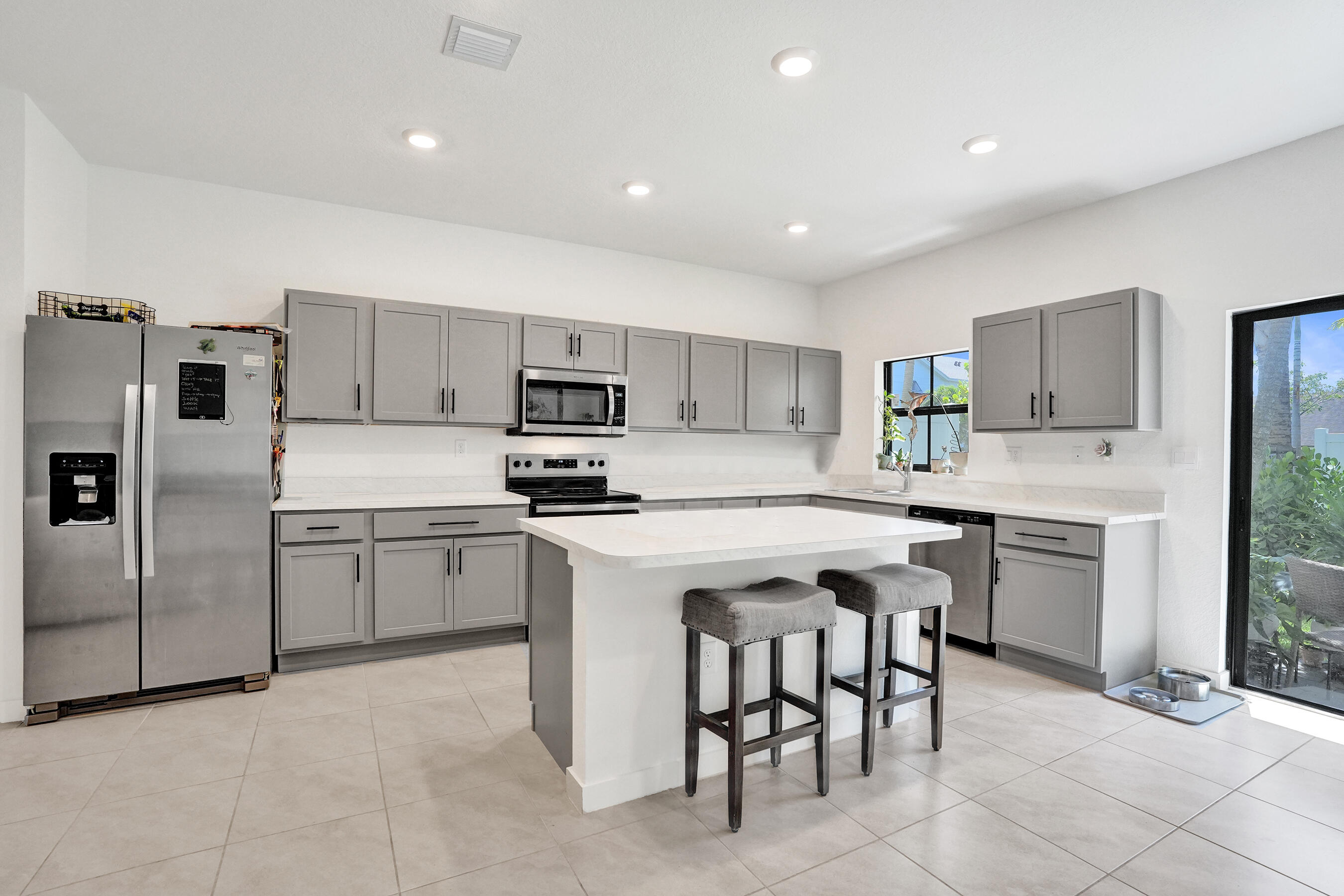 HIGHLAND OAKS - Residential