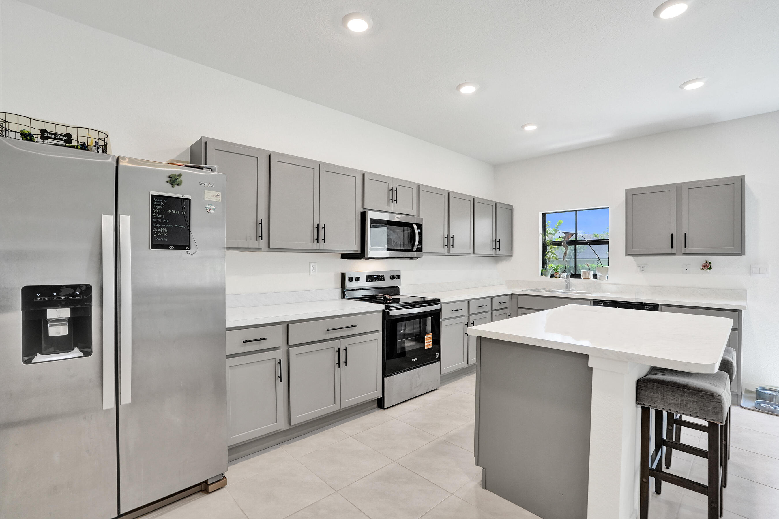 HIGHLAND OAKS - Residential