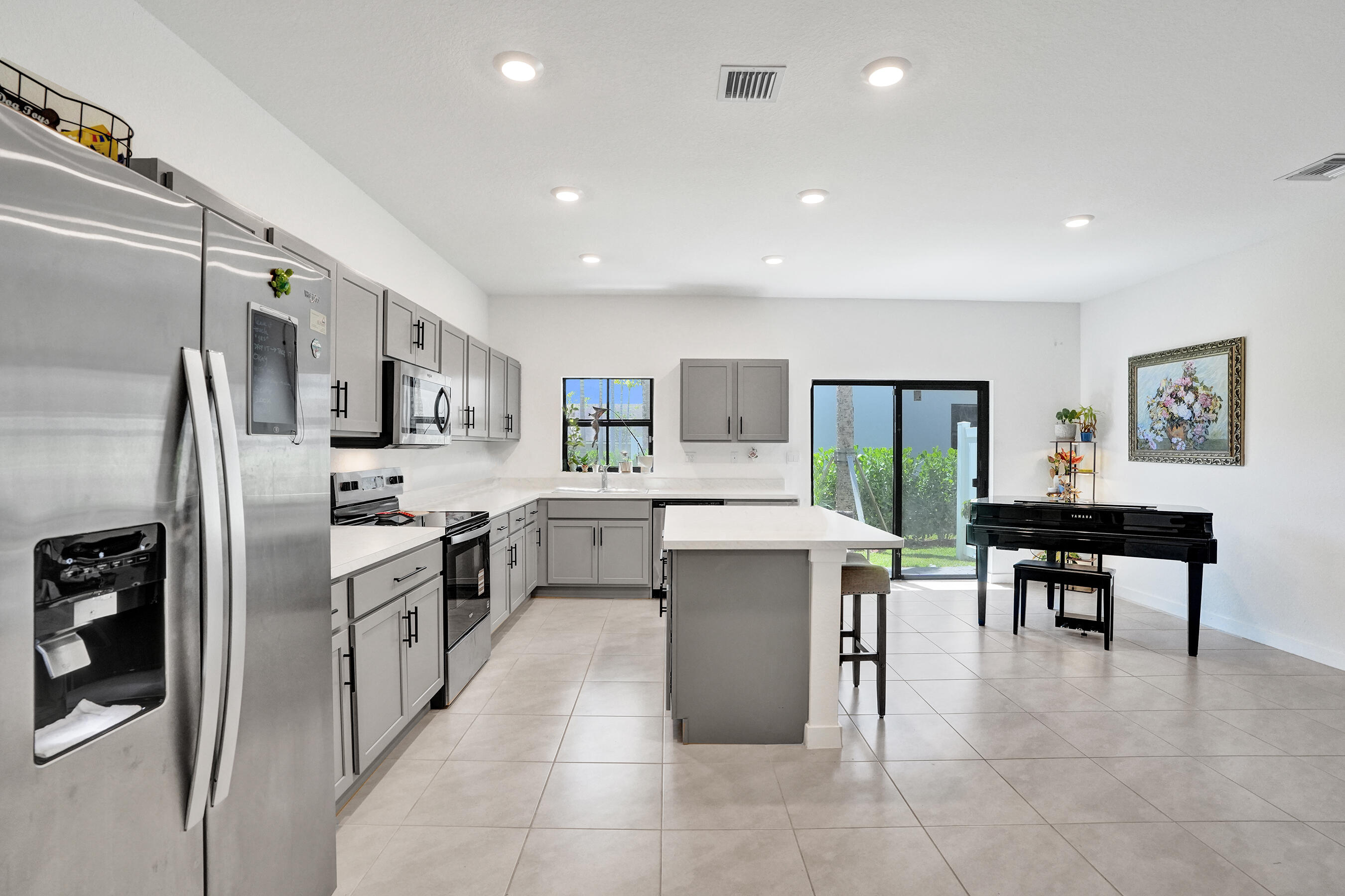 HIGHLAND OAKS - Residential