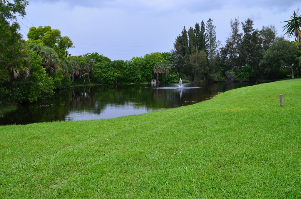 Photo of 5392 Viburnum Circle, Delray Beach, FL 33484 (MLS # B26049362)