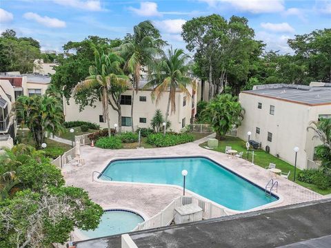 Tiny photo for 301 N Pine Island Road #107, Plantation, FL 33324 (MLS # B26020948)
