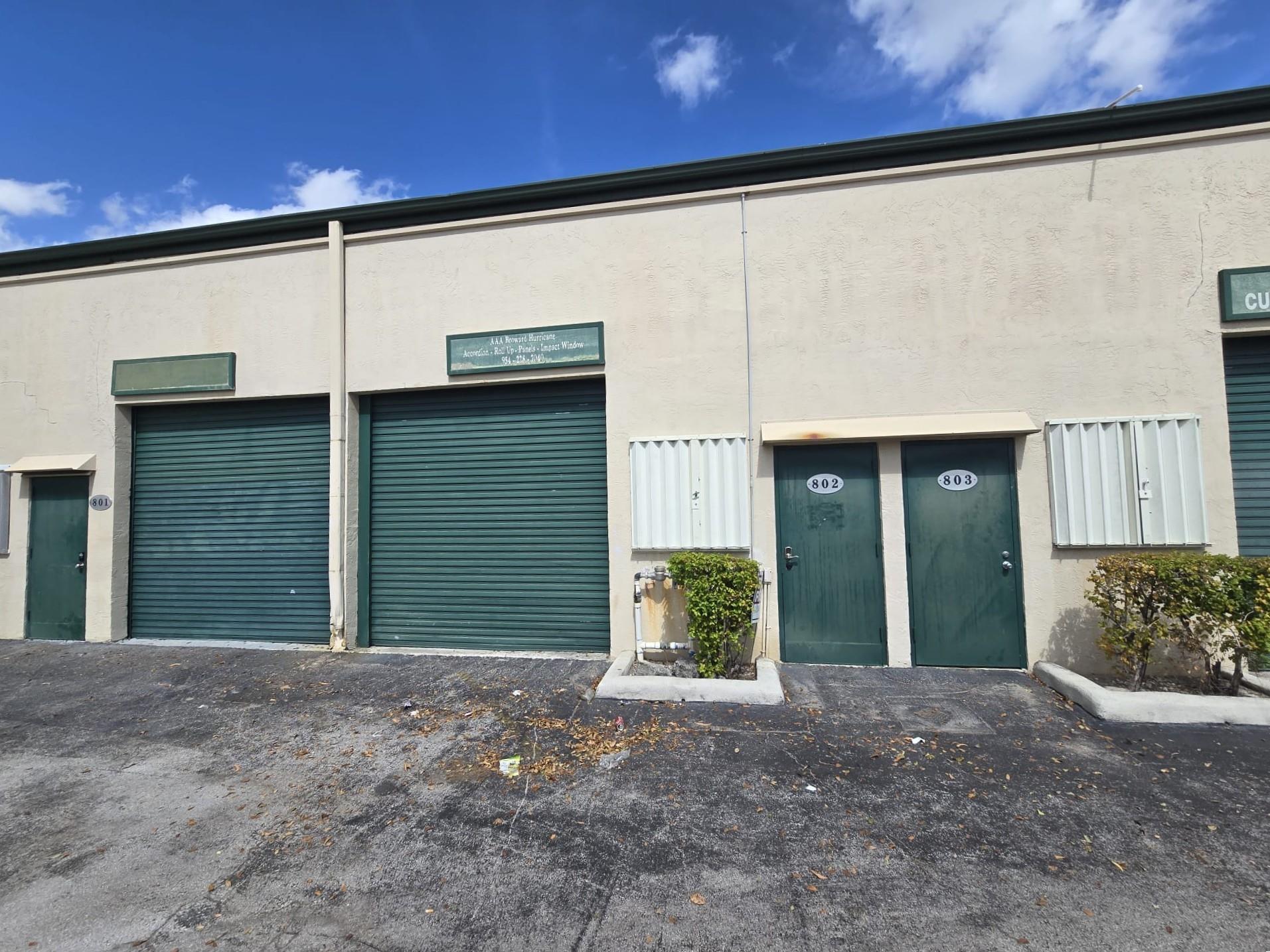 FOR LEASE: This 1,000 +/- SF warehouse has 1 roll up door and 1 restroom. Warehouse is “bowling alley” shaped. Unit is located in Pompano Beach’s Turnpike Commercial Plaza which is closely located to the turnpike and zoned in I-1 (General Industrial) area. Unit includes 1 reserved parking spot and PLENTY of guest parking. Terms are for semi-gross lease - Tenant responsible for metered utilities. Contact for more information!