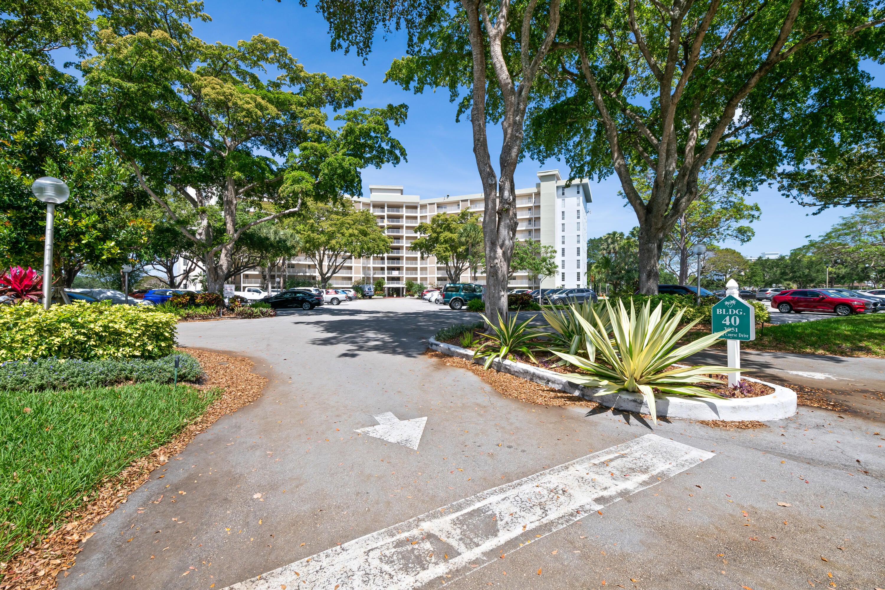 3051 N COURSE Drive 211