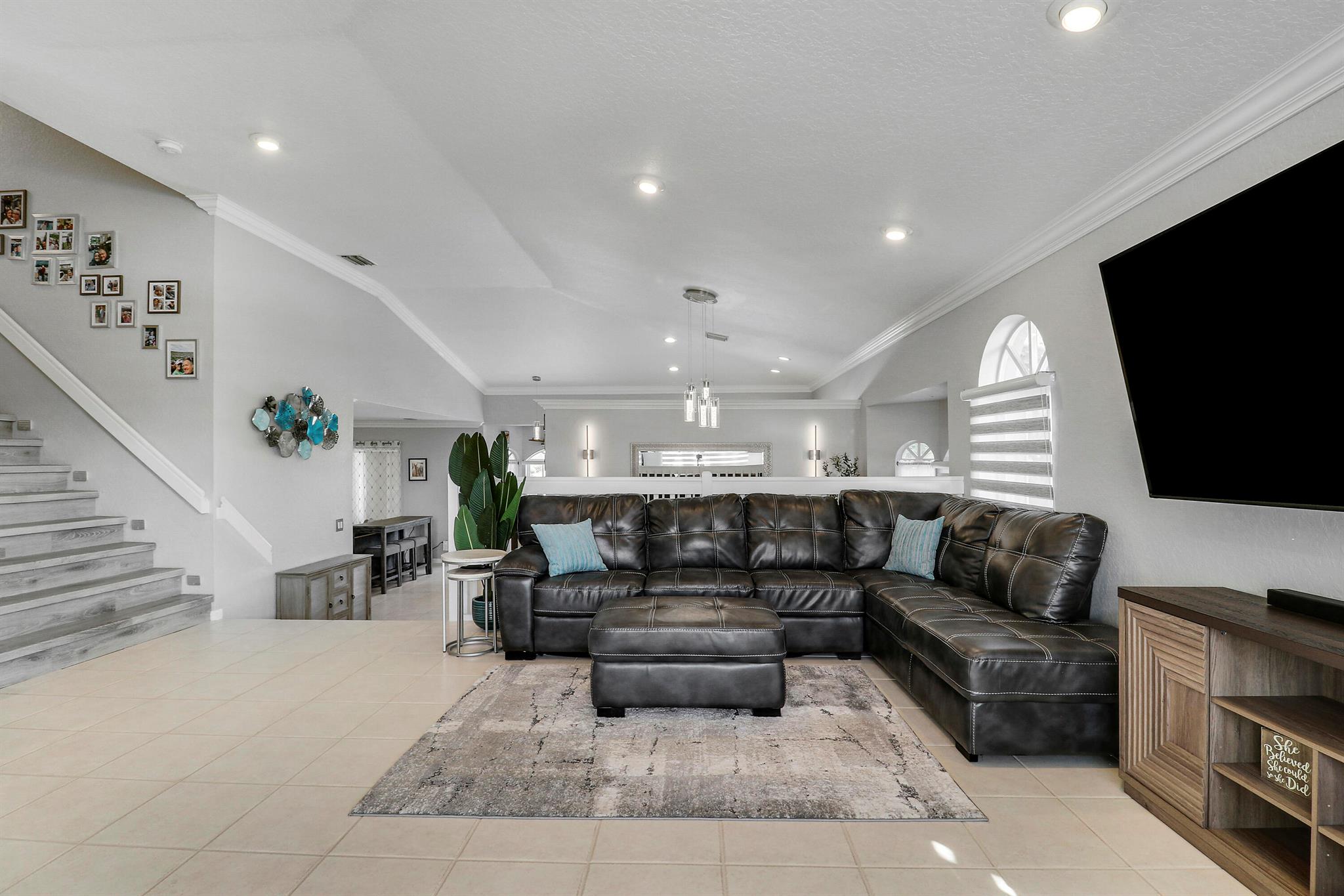 BOYNTON WATERS - Residential