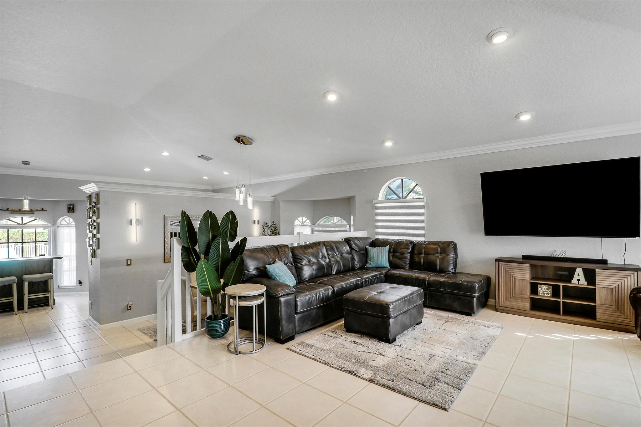 BOYNTON WATERS - Residential