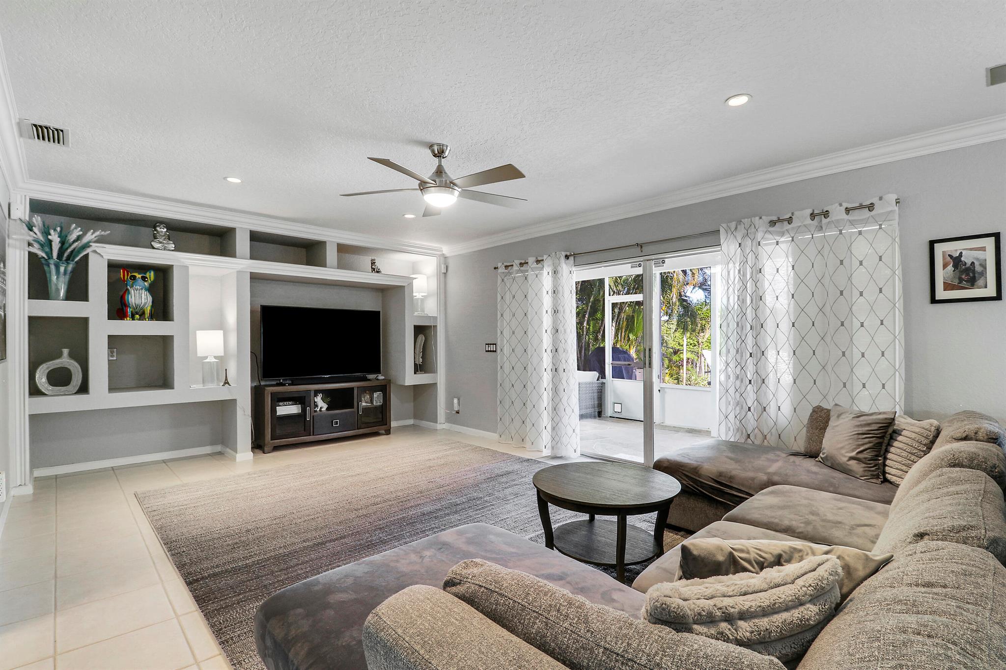 BOYNTON WATERS - Residential