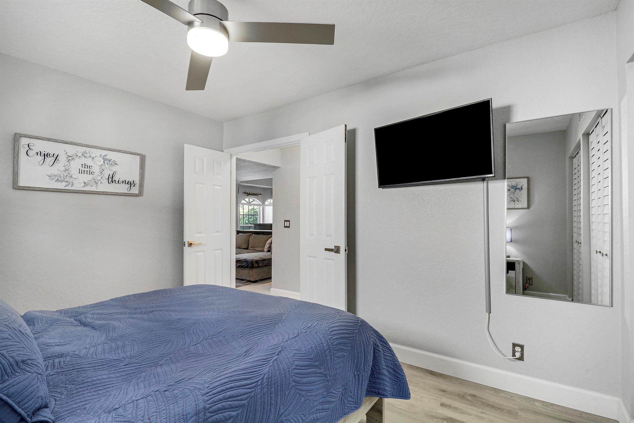 BOYNTON WATERS - Residential