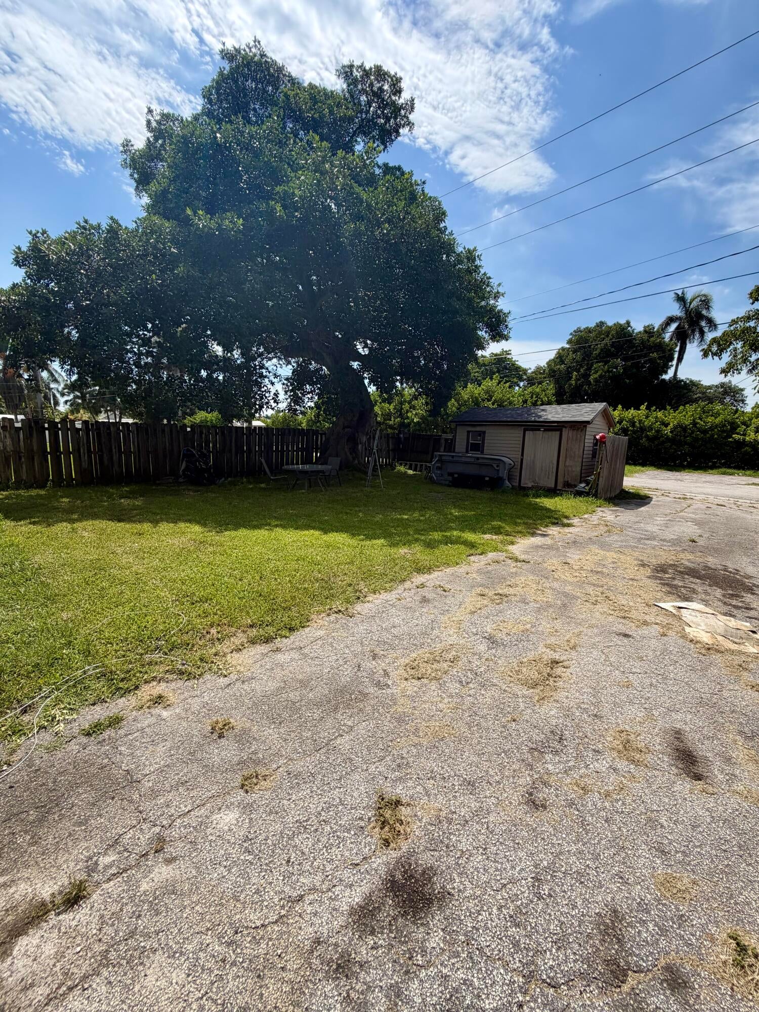 210 SE 5TH Street