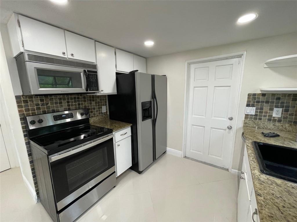 550 SW 14th Ave