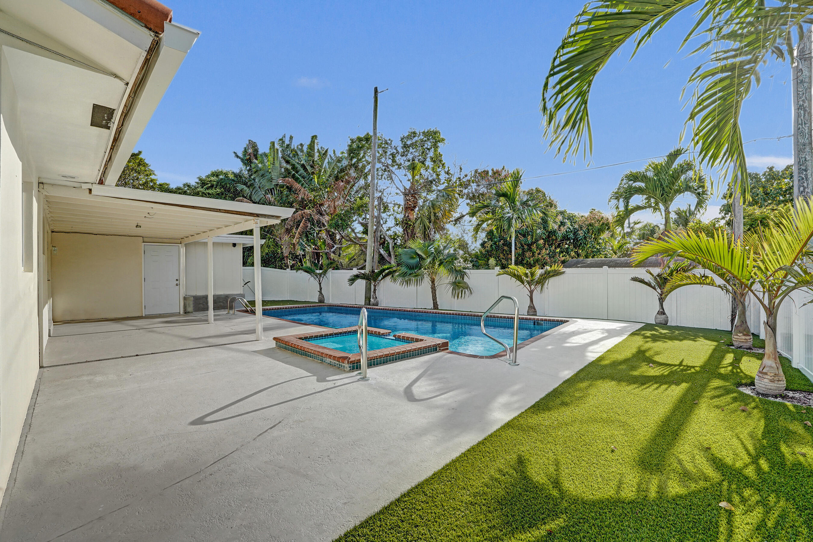 SUNSET RIDGE - Residential