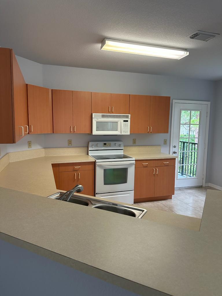 THE BELMONT II AT ST LUCI - Residential Lease