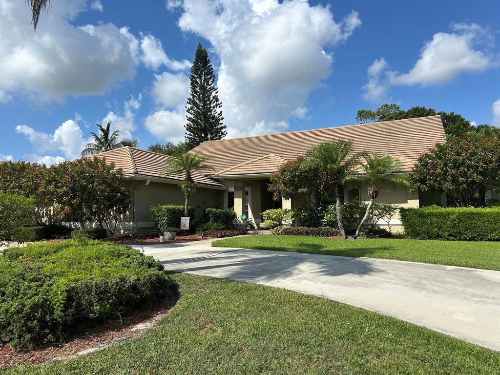 Photo of 15405 Meadow Wood Drive, Wellington, FL 33414 (MLS # R11094937)