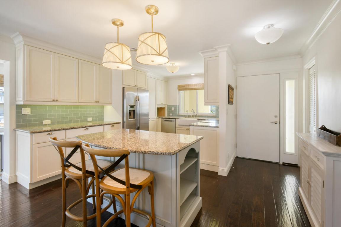 ISLAND HOUSE SOUTHWEST CONDO - Residential