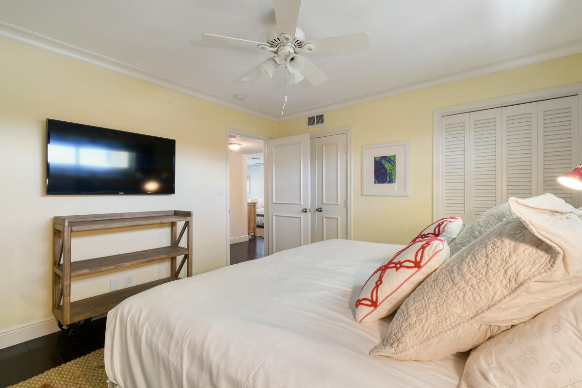 ISLAND HOUSE SOUTHWEST CONDO - Residential