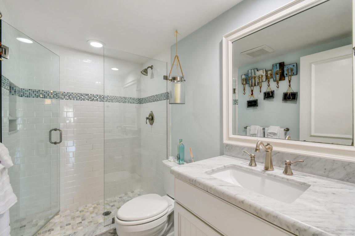 ISLAND HOUSE SOUTHWEST CONDO - Residential