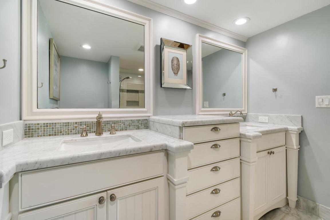 ISLAND HOUSE SOUTHWEST CONDO - Residential