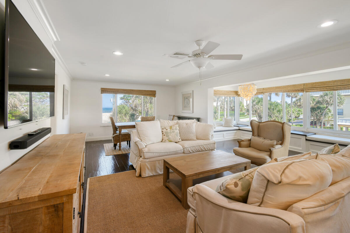 ISLAND HOUSE SOUTHWEST CONDO - Residential