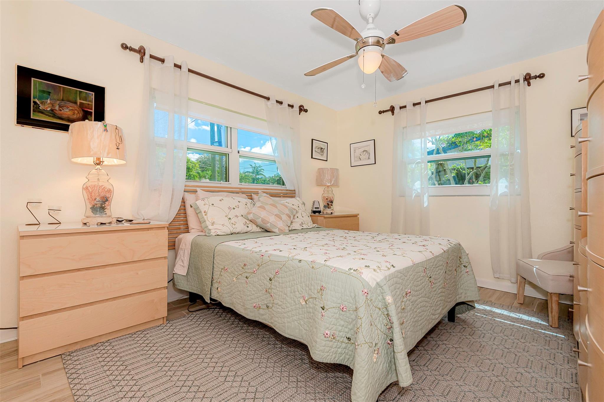 DAVIS ISLES - Residential