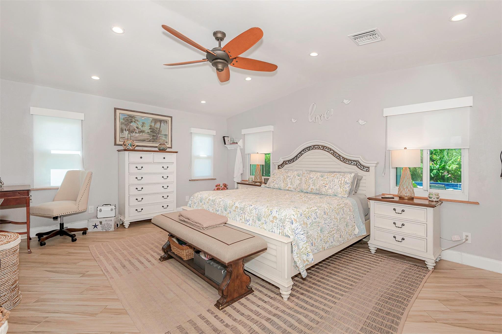 DAVIS ISLES - Residential