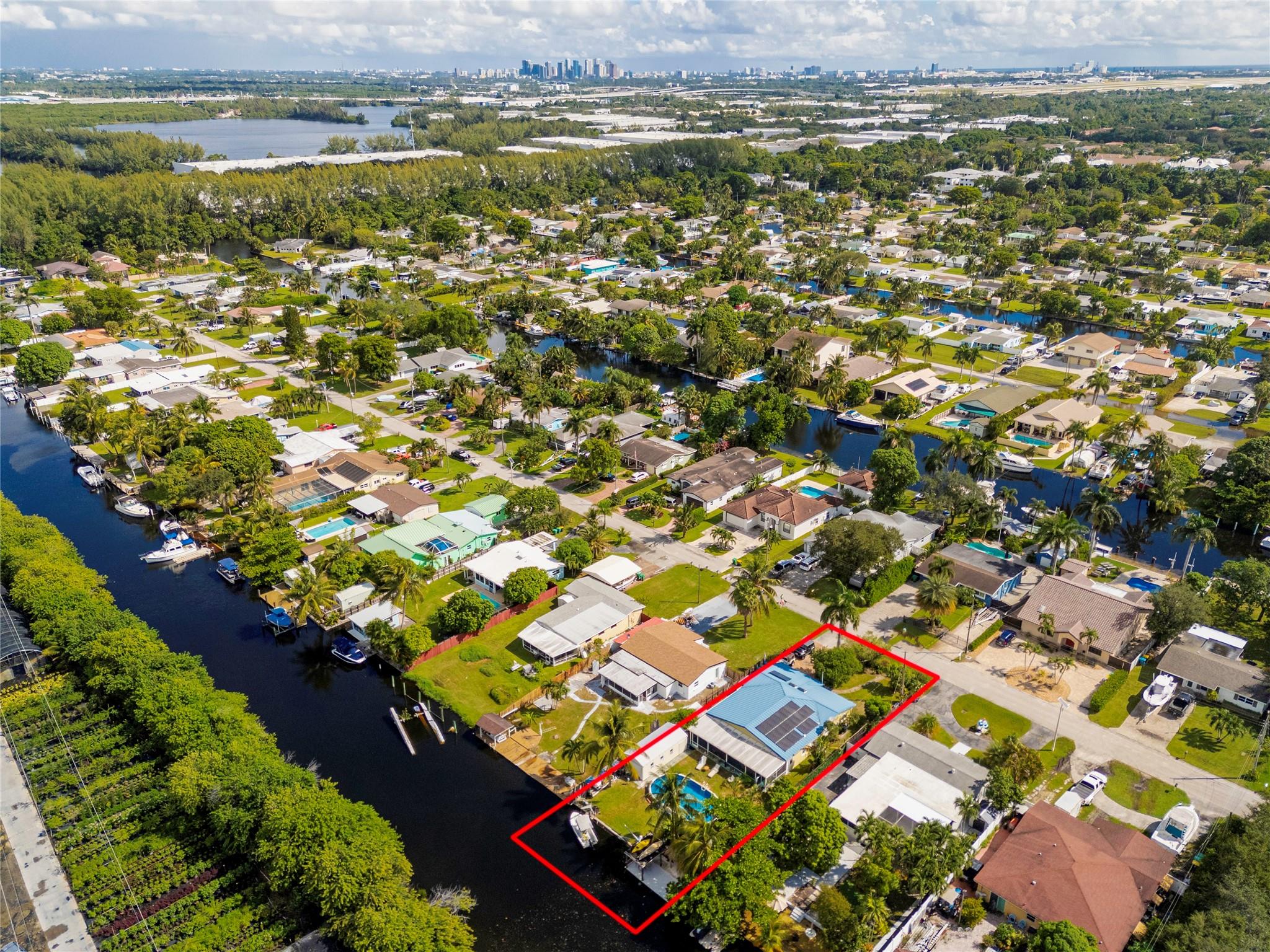 DAVIS ISLES - Residential