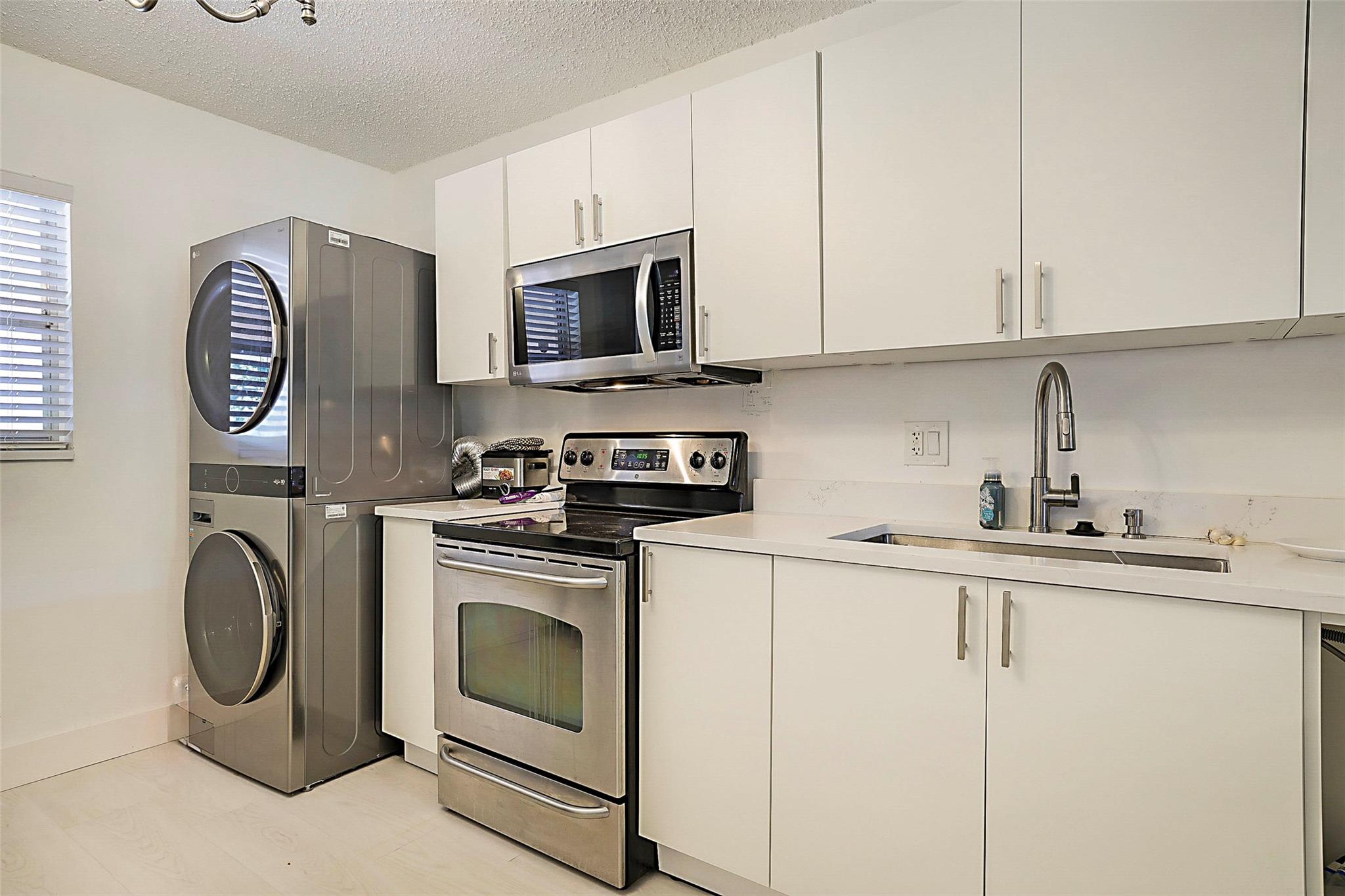 Lake Forest Condo - Residential Lease