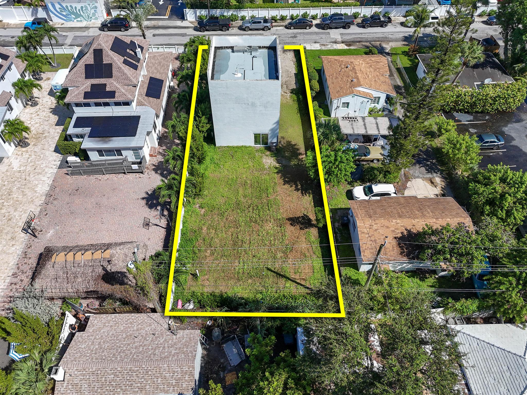 LAKESIDE COURT - Commercial Sale
